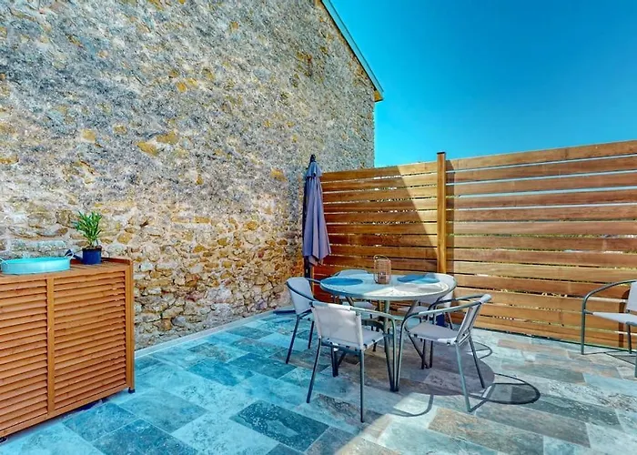 Domaine De La Bougerie De *