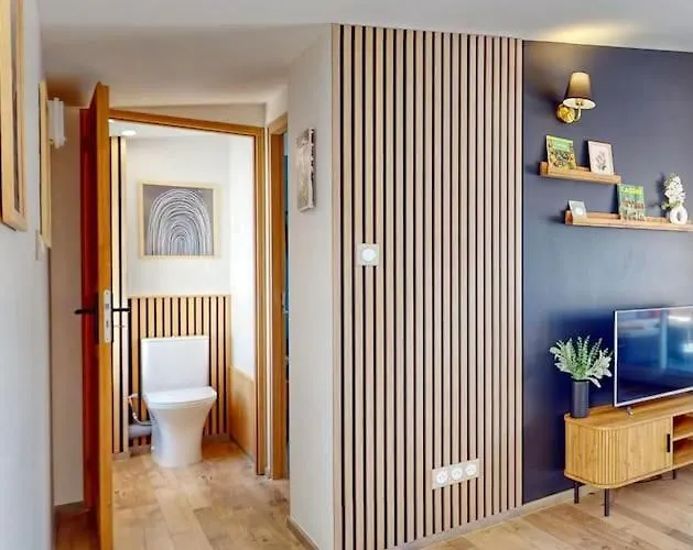 Domaine De La Bougerie De *